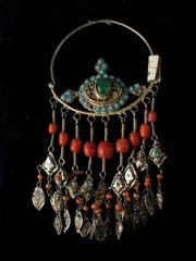 Национальные украшения